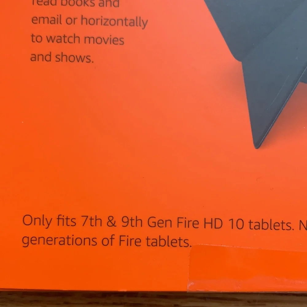 New In Box (NIB) New Amazon Fire HD10 Cover Black